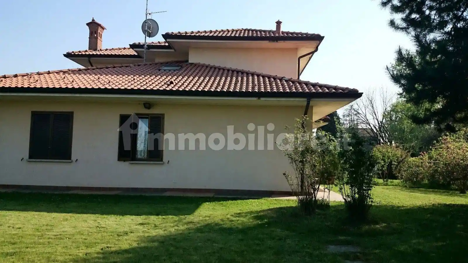 Villa in vendita a Cornate d'Adda