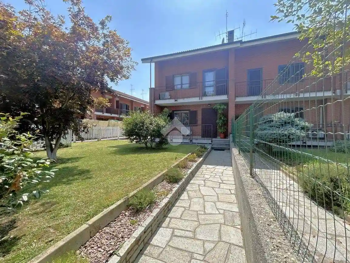 Villetta a schiera - foto 2