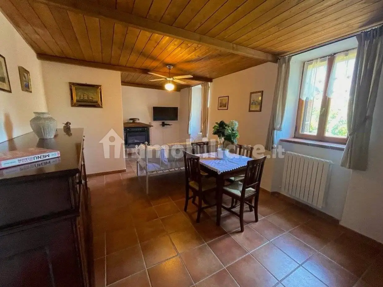 Casa indipendente in vendita a Brignano-Frascata