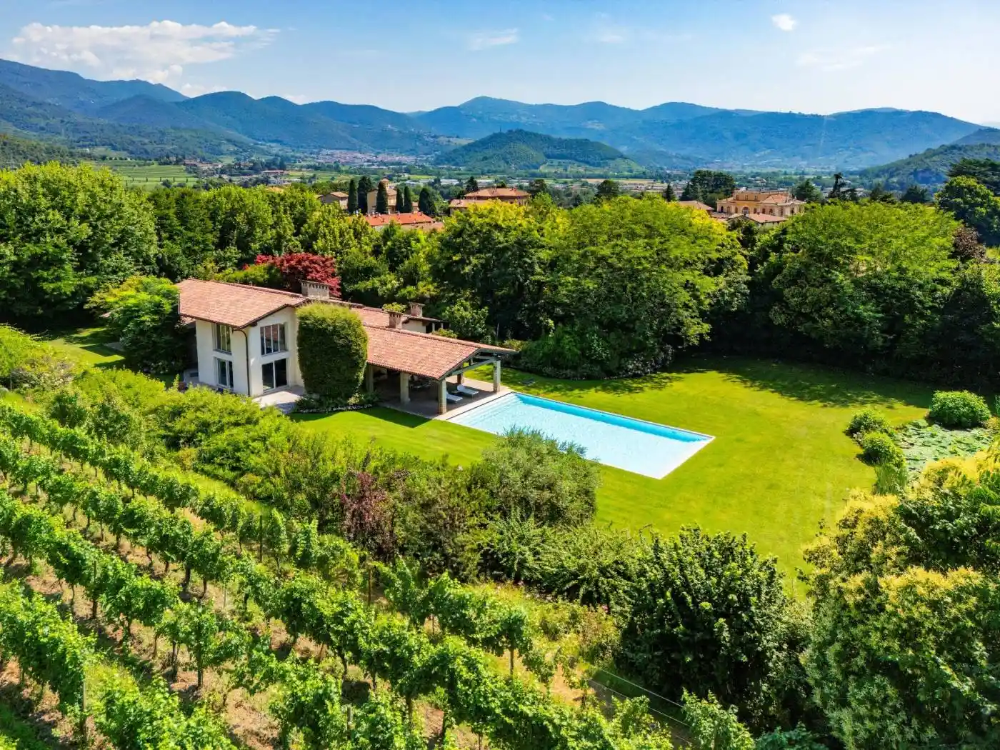 Villa in vendita a Provaglio d'Iseo