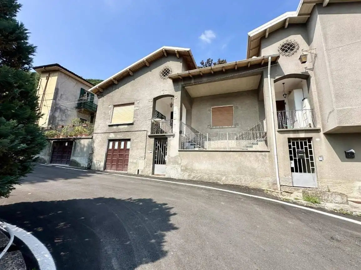 Terratetto unifamiliare via Alessandro Pizzagalli Magno 3, Centro, Airuno - foto 2