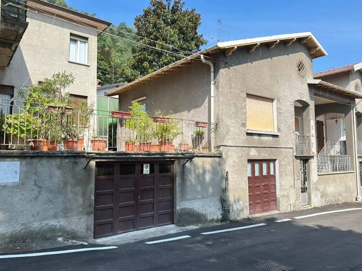 Terratetto unifamiliare via Alessandro Pizzagalli Magno 3, Centro, Airuno - foto 3