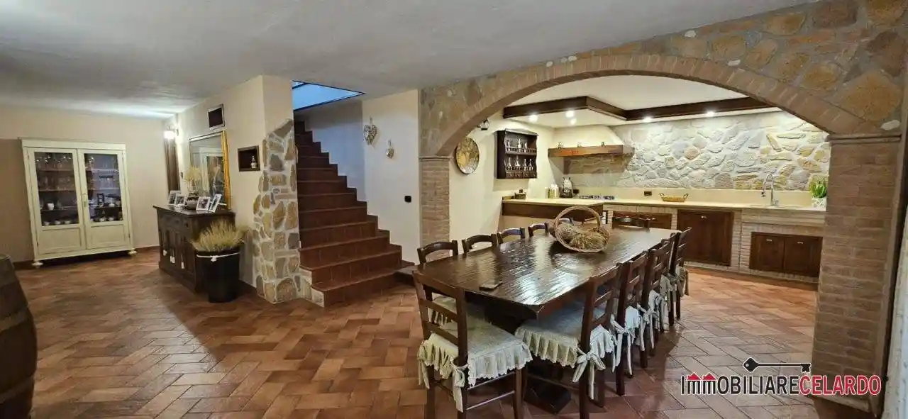 Appartamento in vendita a Colle di Val d'Elsa