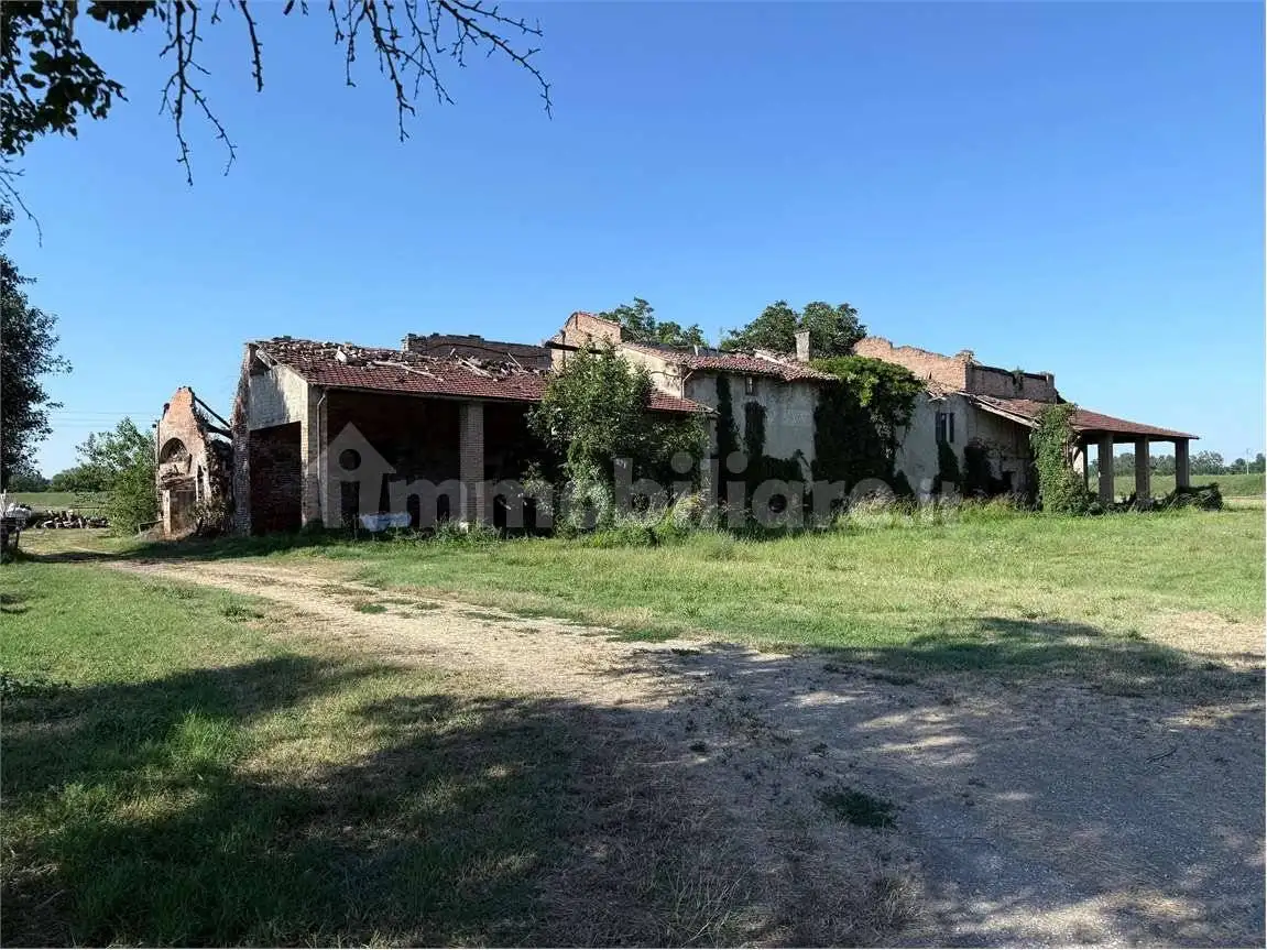 Rustico - Casale in vendita a San Secondo Parmense