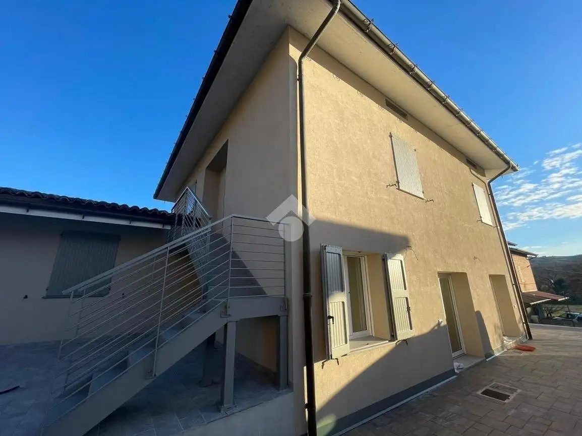 Appartamento in affitto a Viano