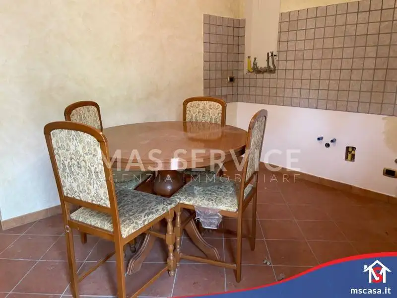 Appartamento in vendita a Torre Cajetani