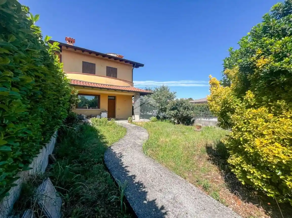 Villa in vendita a Castrezzato