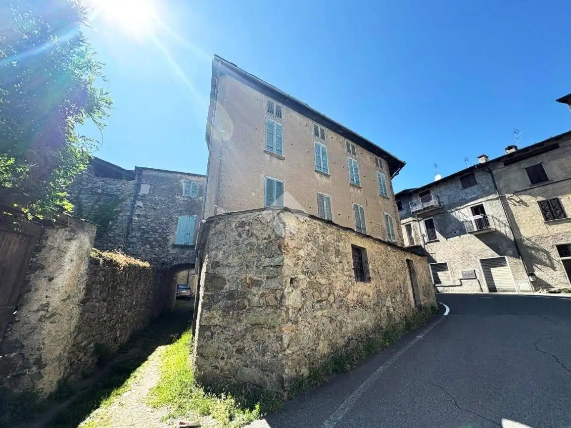 Casa indipendente in vendita a Tresivio