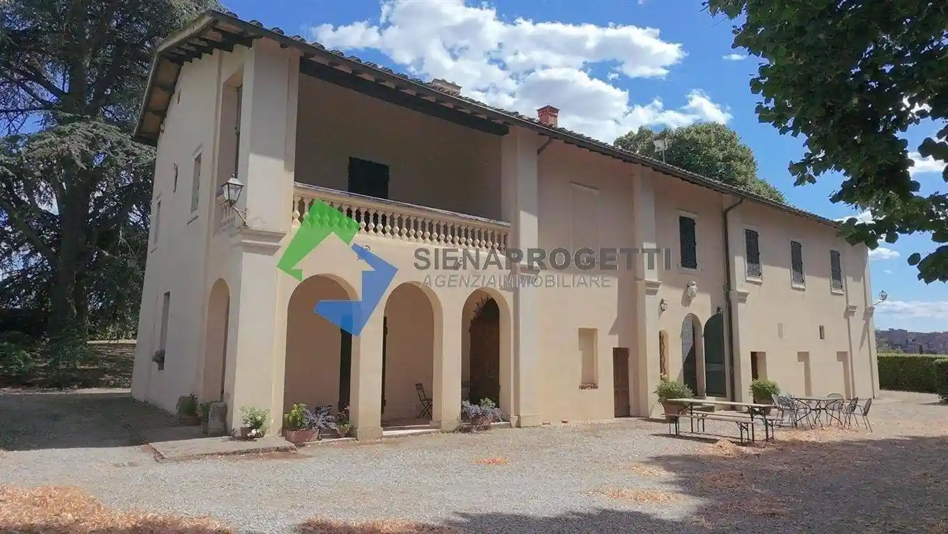 Villa in vendita a Siena