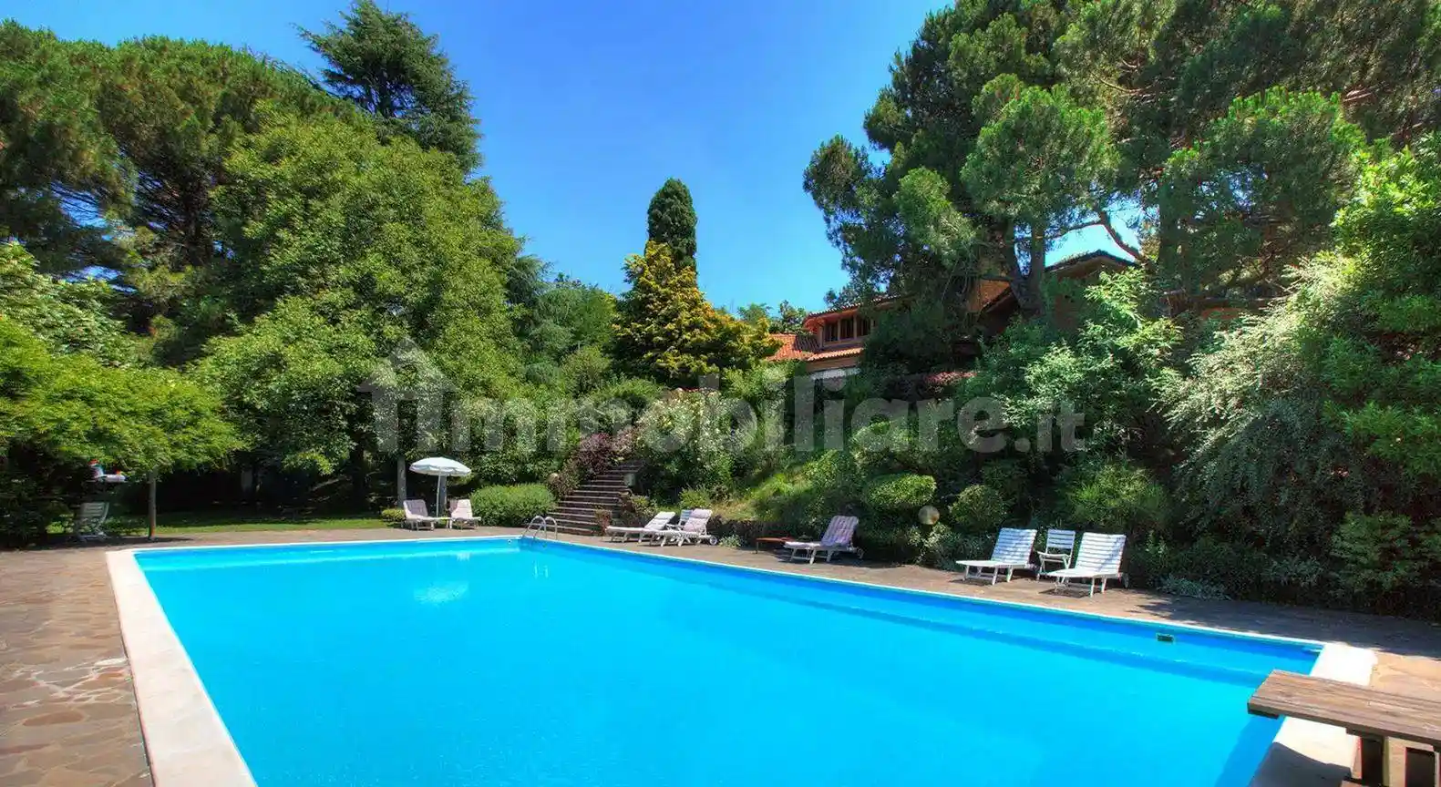 Villa in vendita a Oggiono