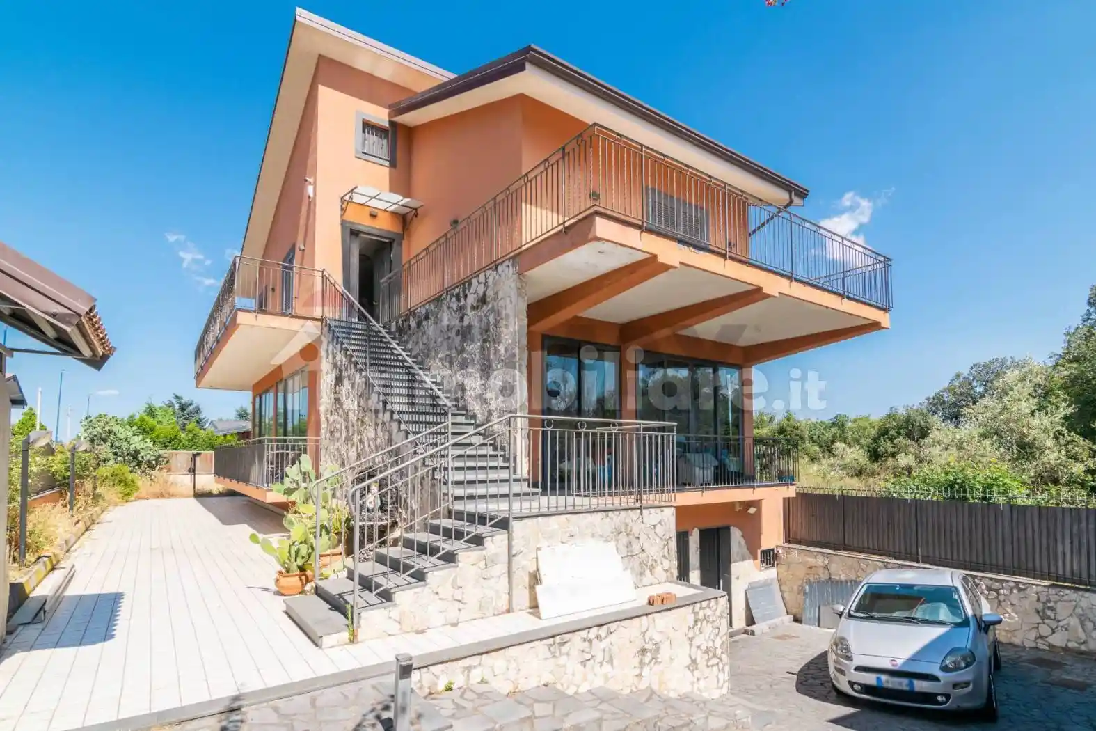 Villa in vendita a Pedara