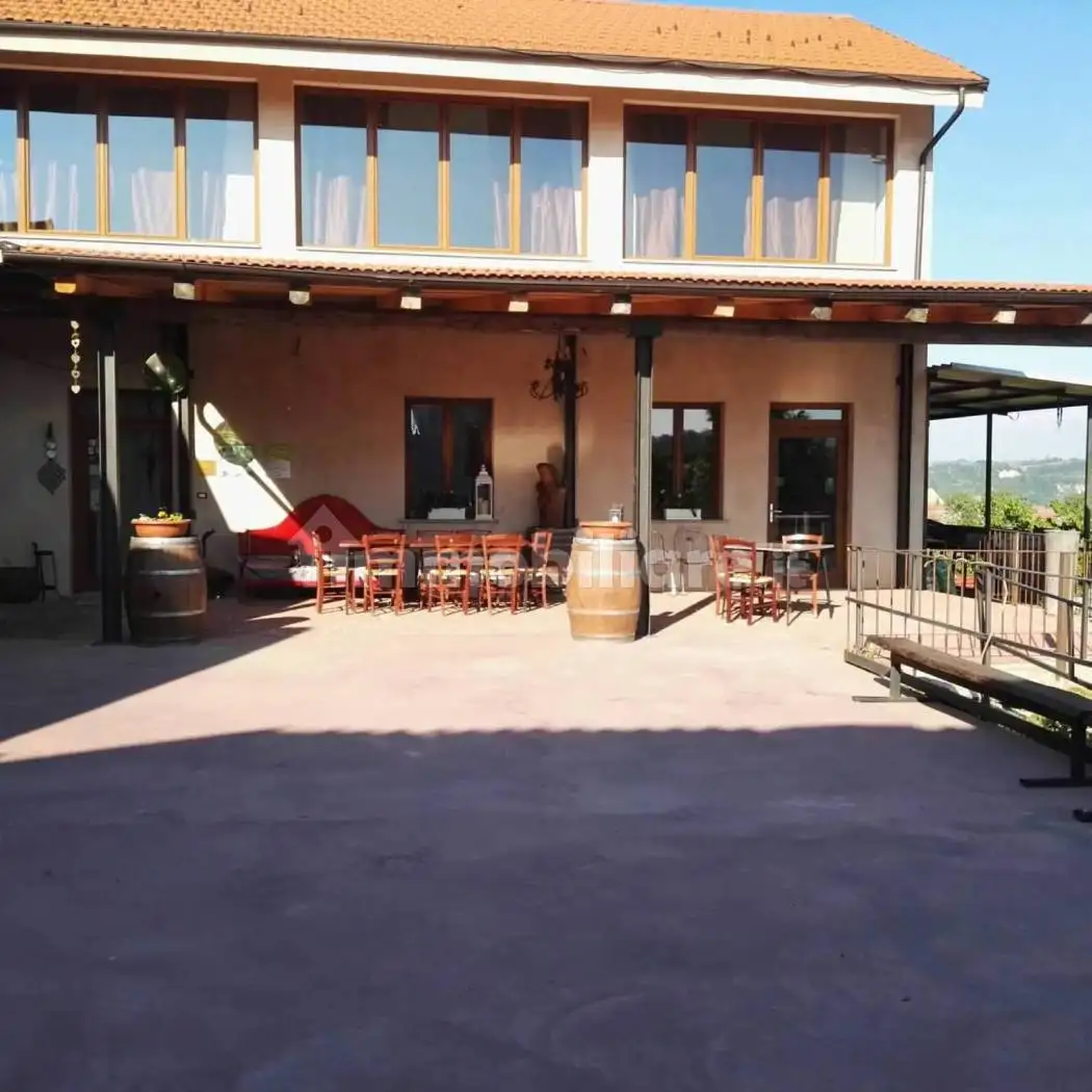 Rustico - Casale in vendita a Strevi