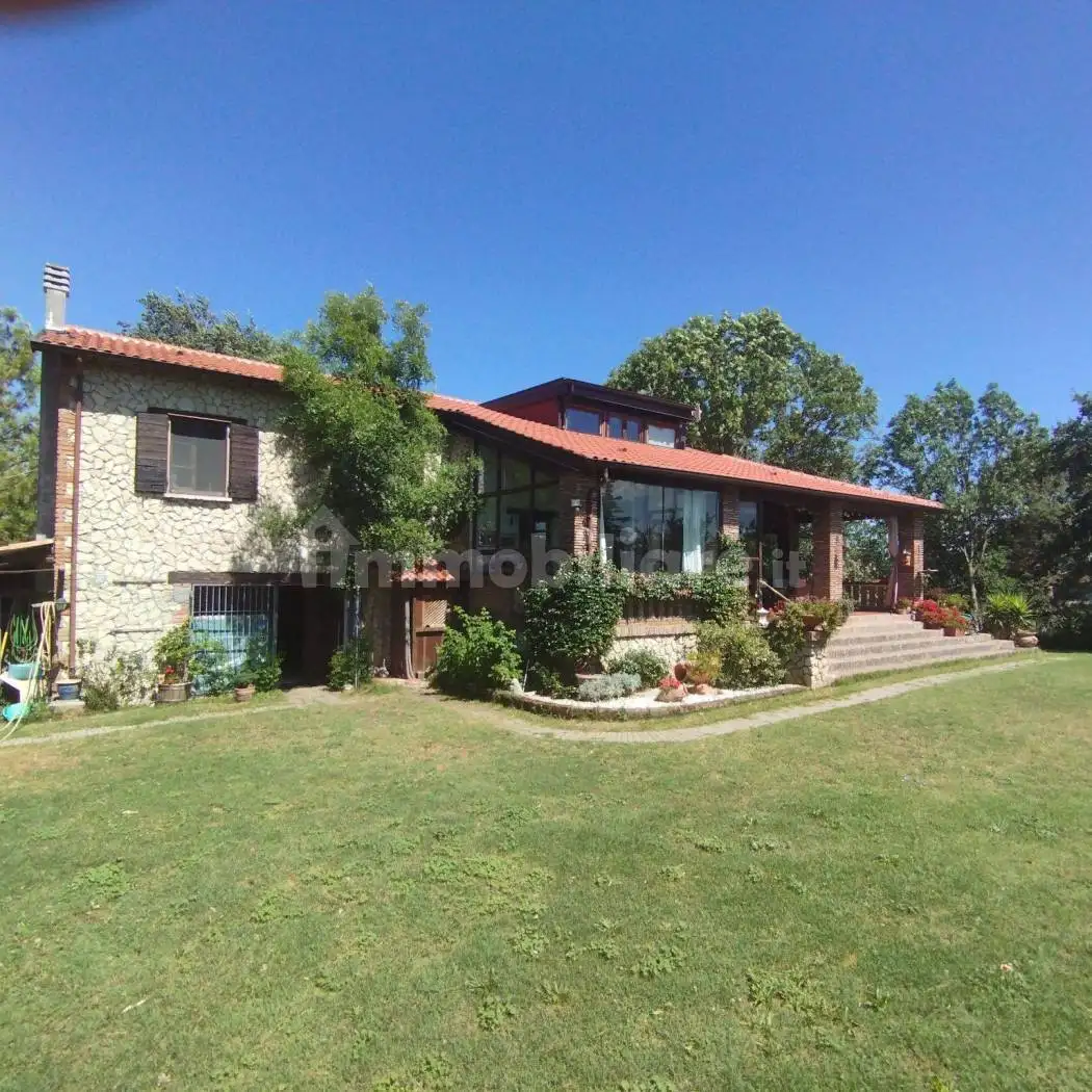 Villa in vendita a Sogliano al Rubicone