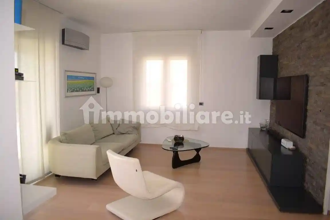 Appartamento in villa Strada Pandolfi, Colle del Telegrafo - Colle Scorrano, Pescara - foto 2