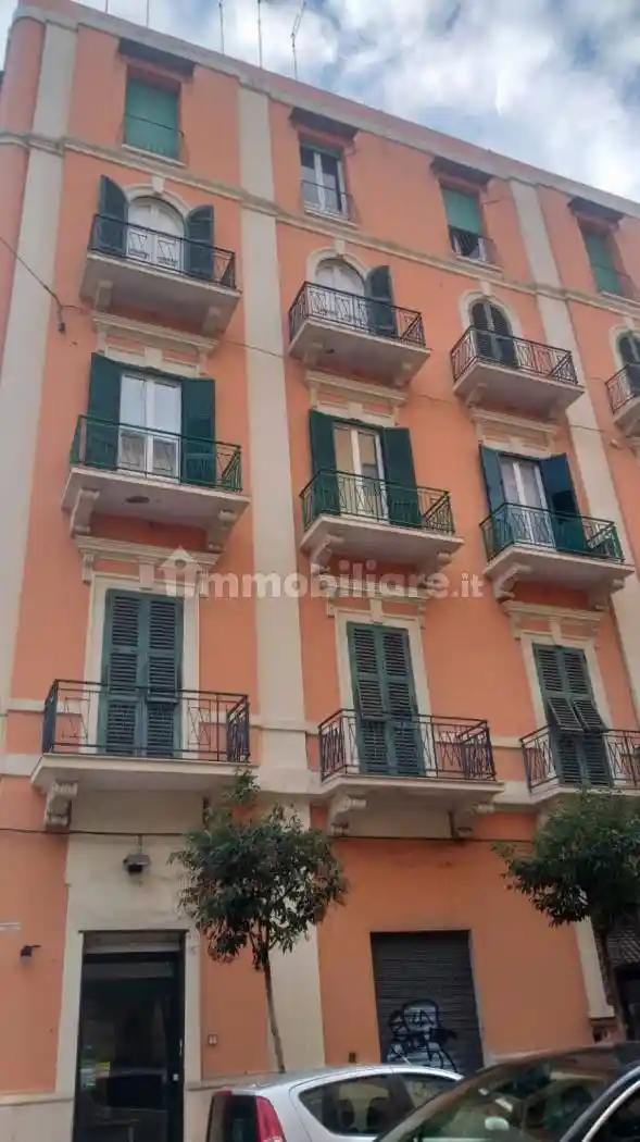 Appartamento in affitto a Taranto