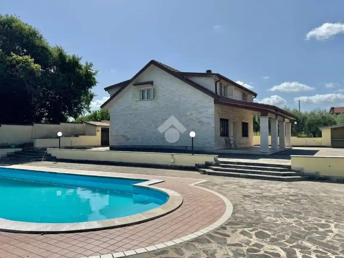 Villa in vendita a San Cesareo