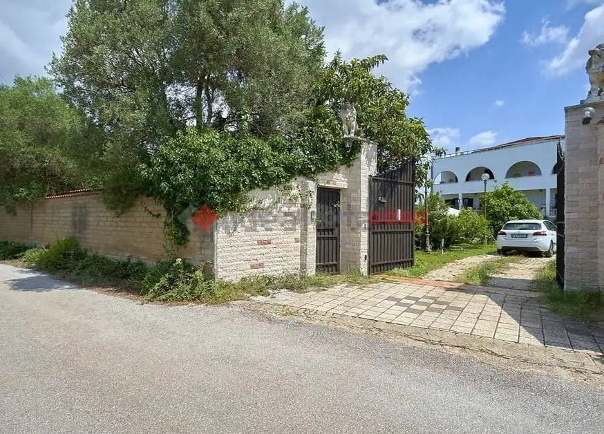 Villa in vendita a Aprilia