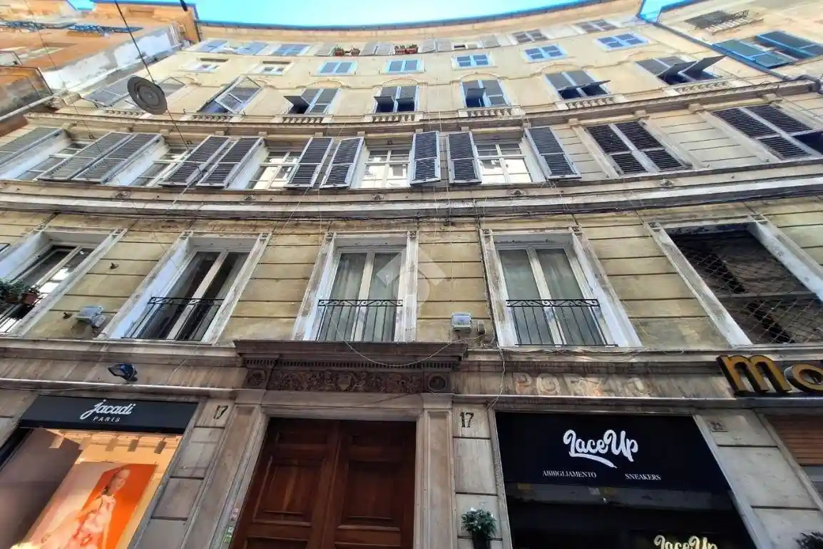 Appartamento in vendita a Genova