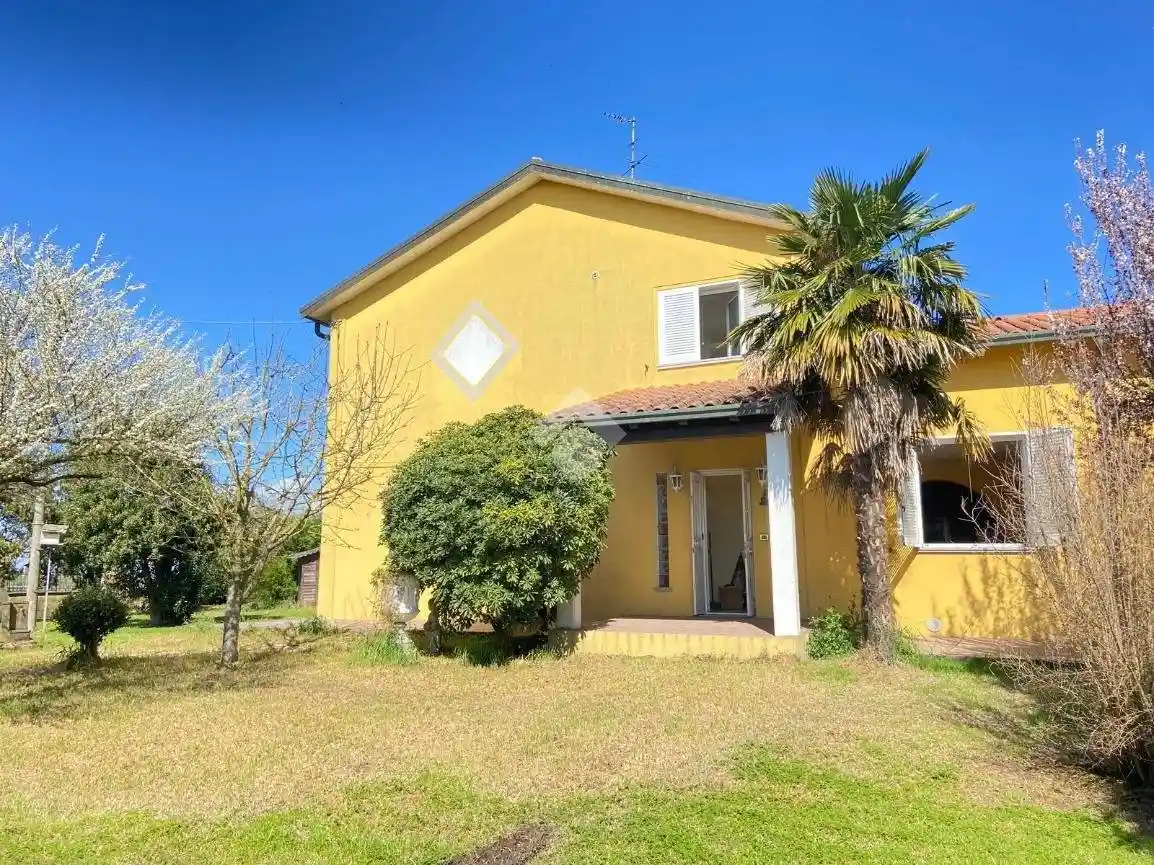 Villa in vendita a Ostellato