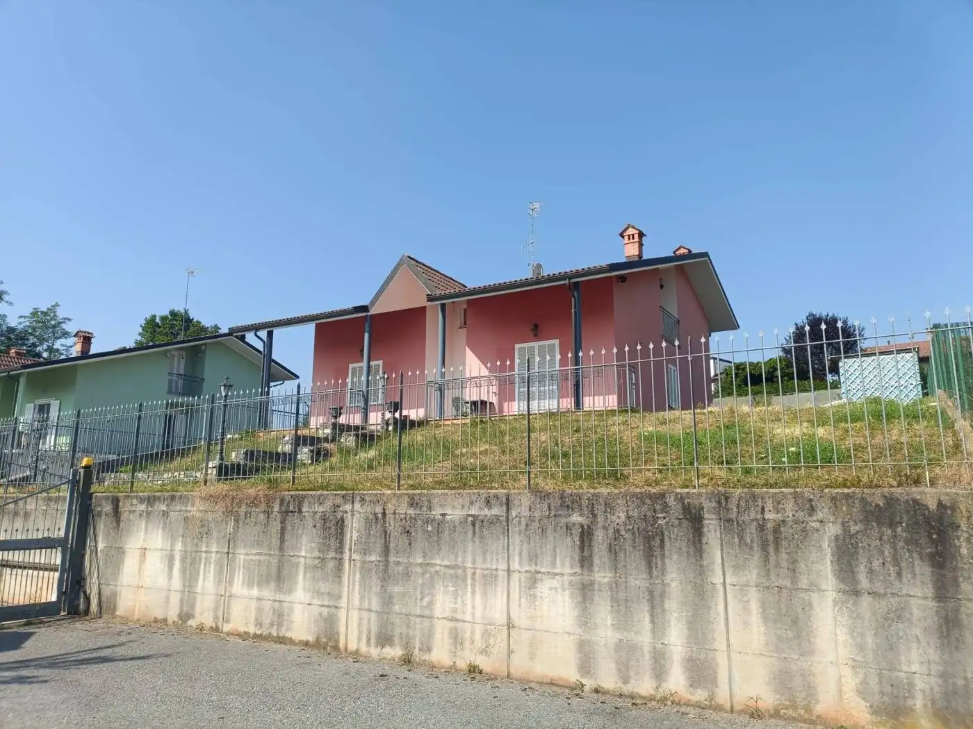 Villa in vendita a Villanova Mondovì