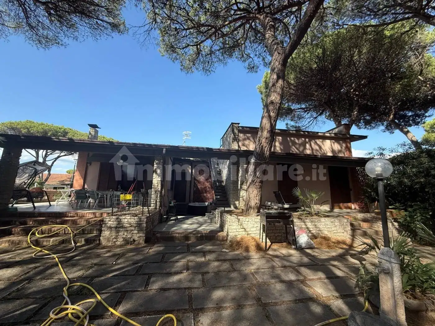 Villa in vendita a Cellole