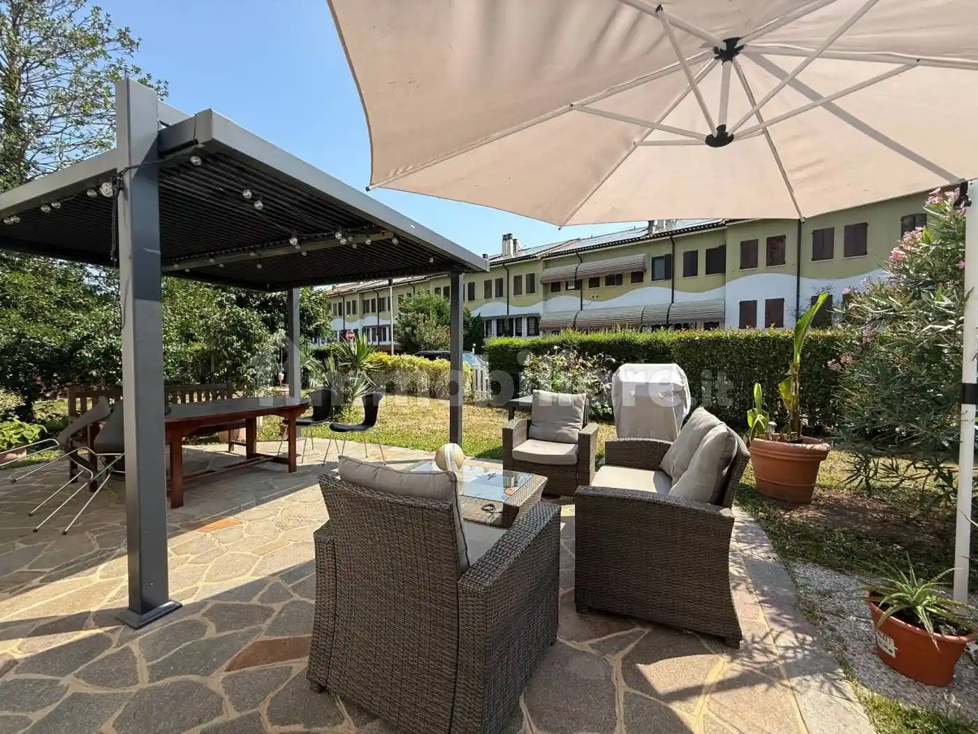 Villa in vendita a Assago