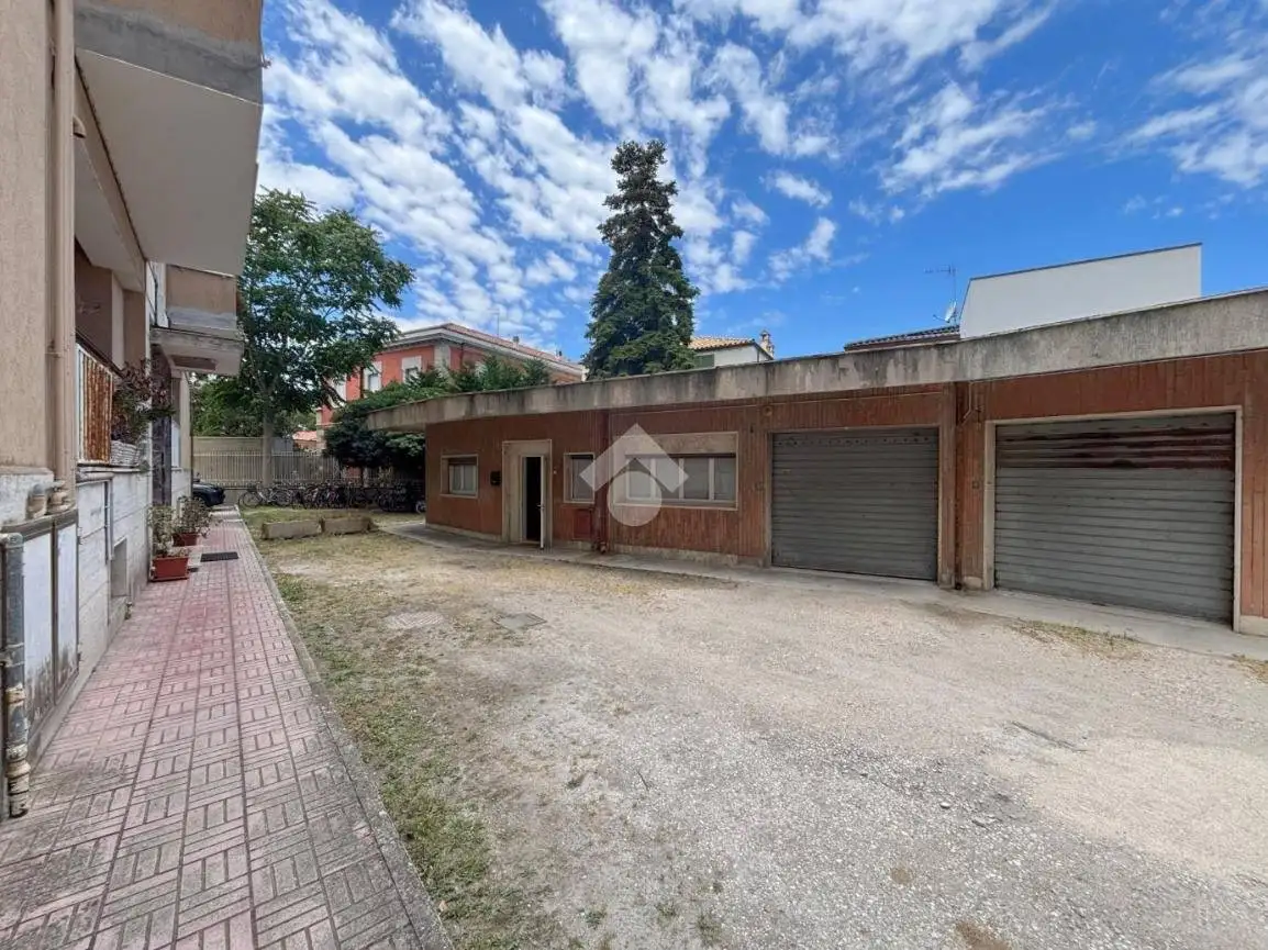 Casa indipendente in vendita a Pescara