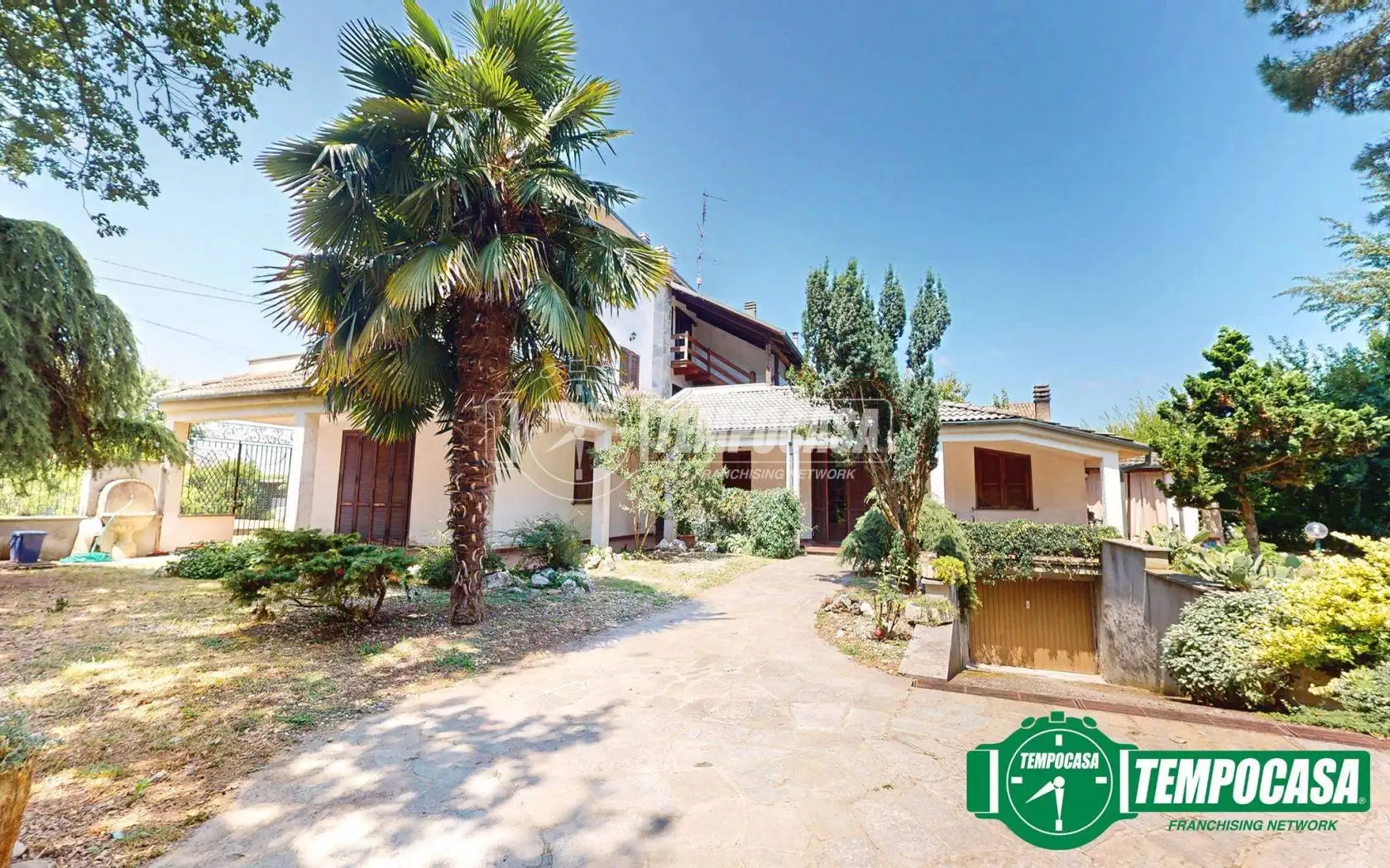 Villa in vendita a Suardi