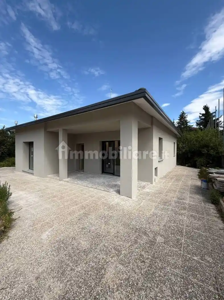 Villa in vendita a Gualdo Tadino