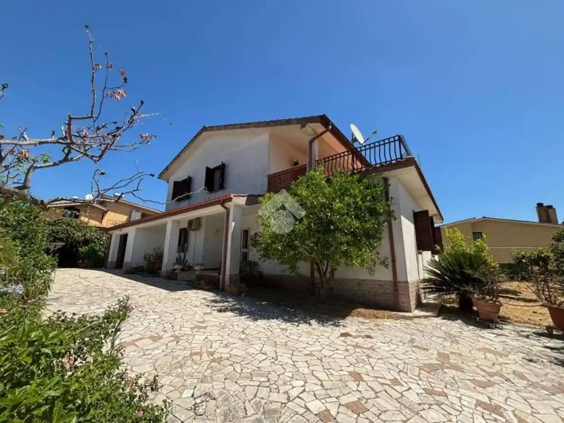 Villa in vendita a Morlupo