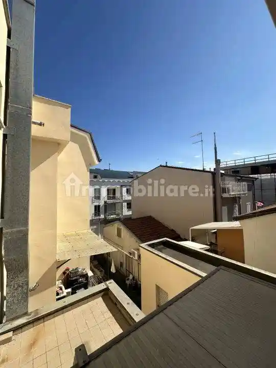 Trilocale via Genova 31, Centro, Giulianova - foto 3