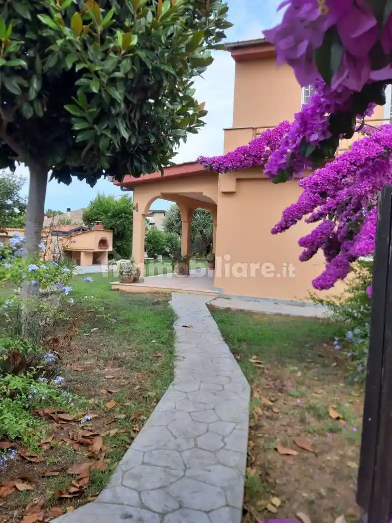 Villetta a schiera in vendita a Ardea