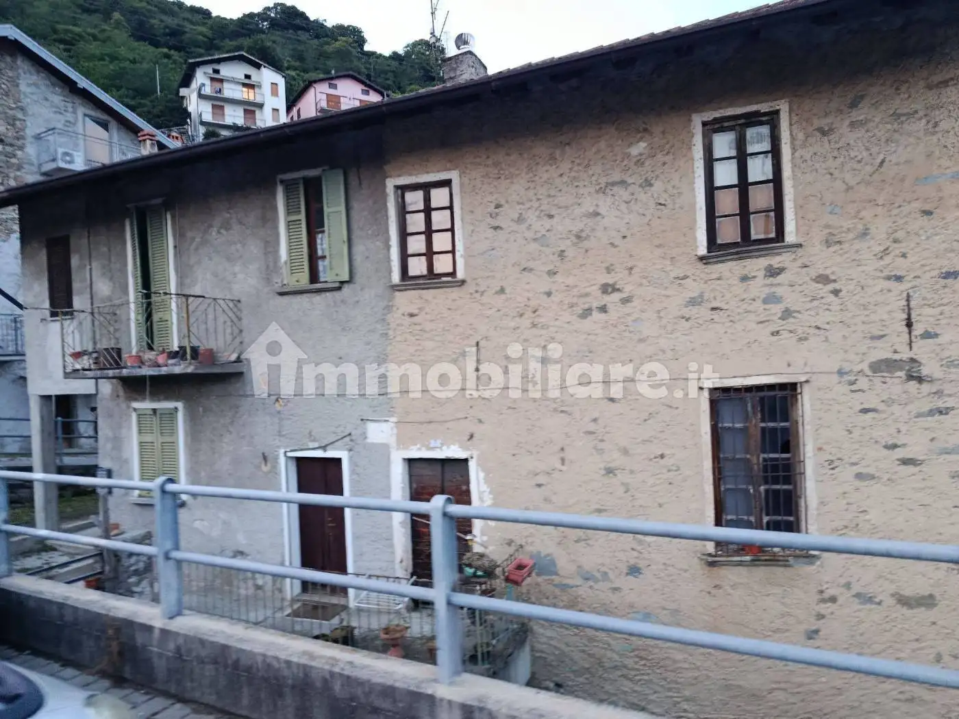 Rustico - Casale in vendita a Trezzone