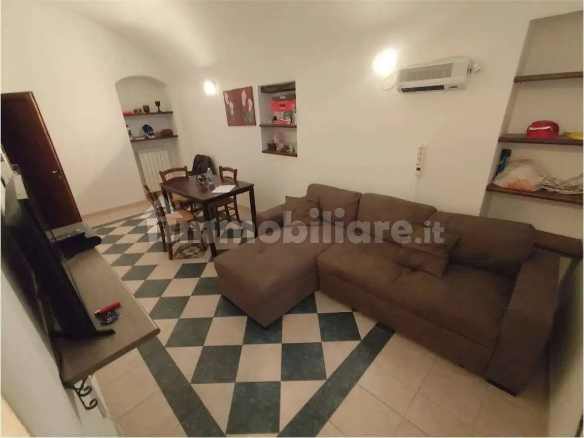 Appartamento in vendita a Zuccarello