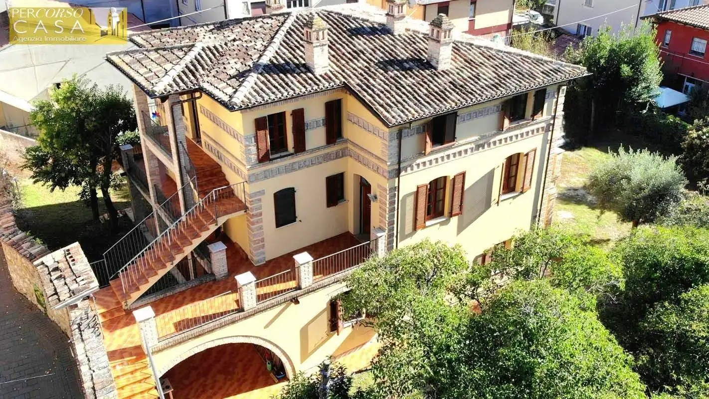 Villa in vendita a Teramo