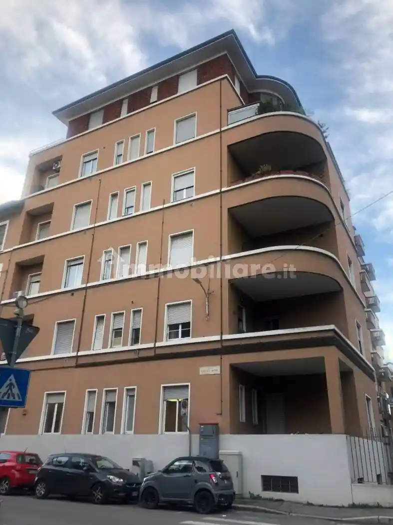 Appartamento in vendita a Monza