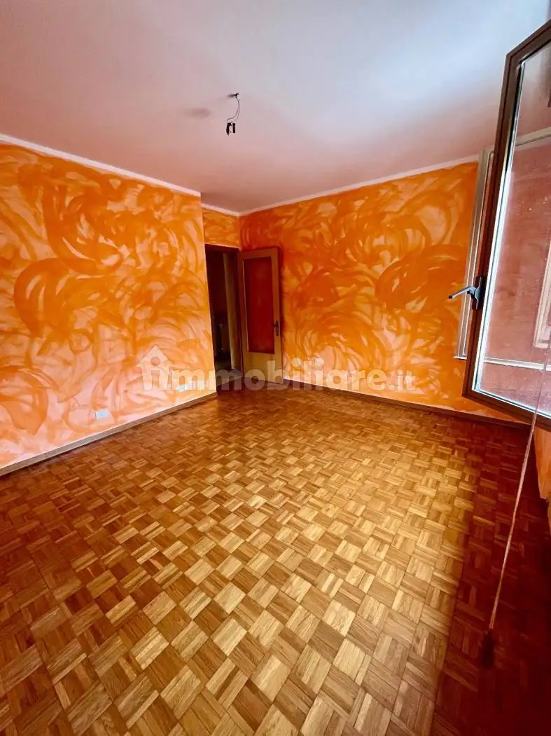 Appartamento in vendita a Tizzano Val Parma