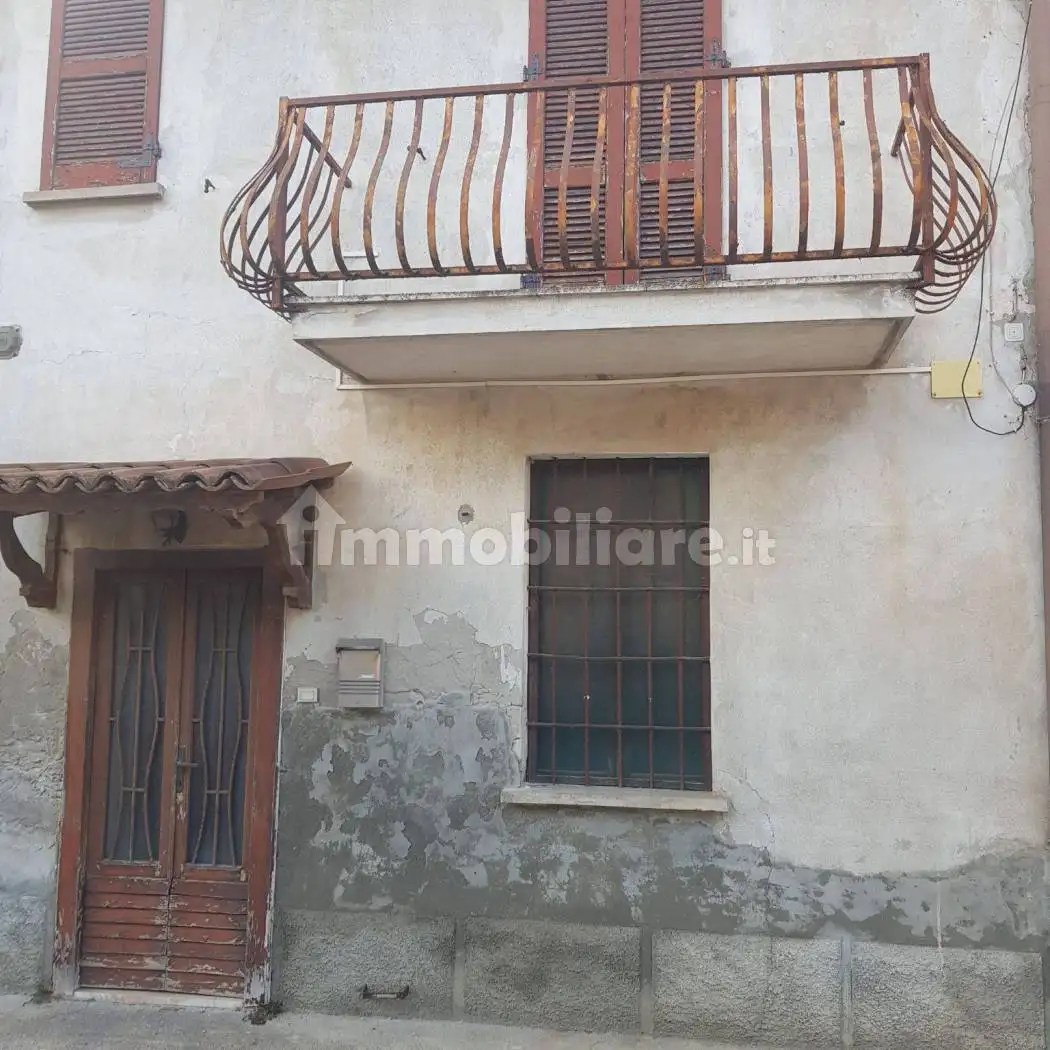 Terratetto plurifamiliare via Giacomo Matteotti 29, Cignone, Corte de' Cortesi con Cignone