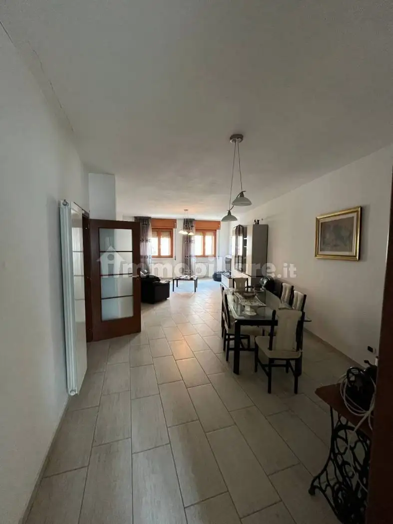 Appartamento via Martiri d'Ungheria 28, Centro, Aliano