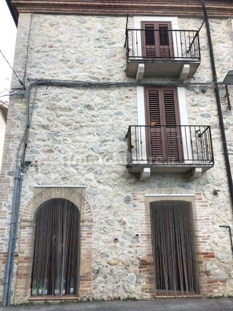 Appartamento in vendita a Isola del Gran Sasso d'Italia