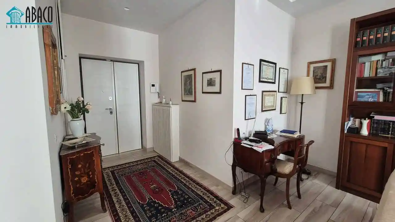 Appartamento via Dante Alighieri 26, Emanuele II, C. Colombo, Morelli e Silvati, Avellino - foto 4