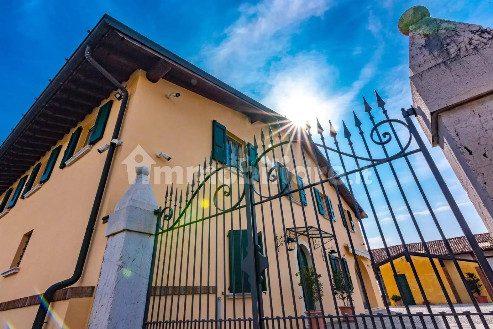 Villa in vendita a Passirano