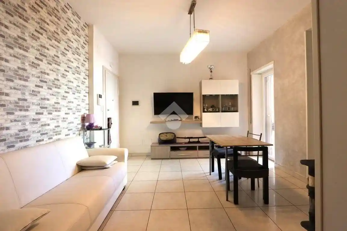 Trilocale viale Caduti di via Fani 14, Santa Barbara - San Sisto, L'Aquila - foto 4