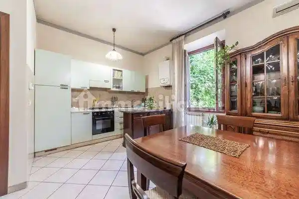 Trilocale viale Giuseppe Picchioni 11, Zona Empolitana, Tivoli - foto 4