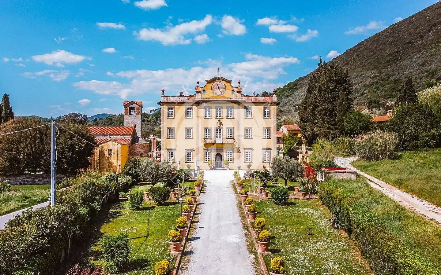 Villa in vendita a San Giuliano Terme
