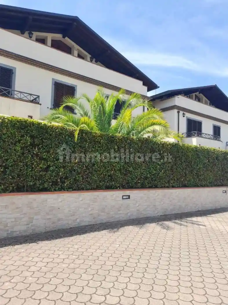 Appartamento in vendita a Massa