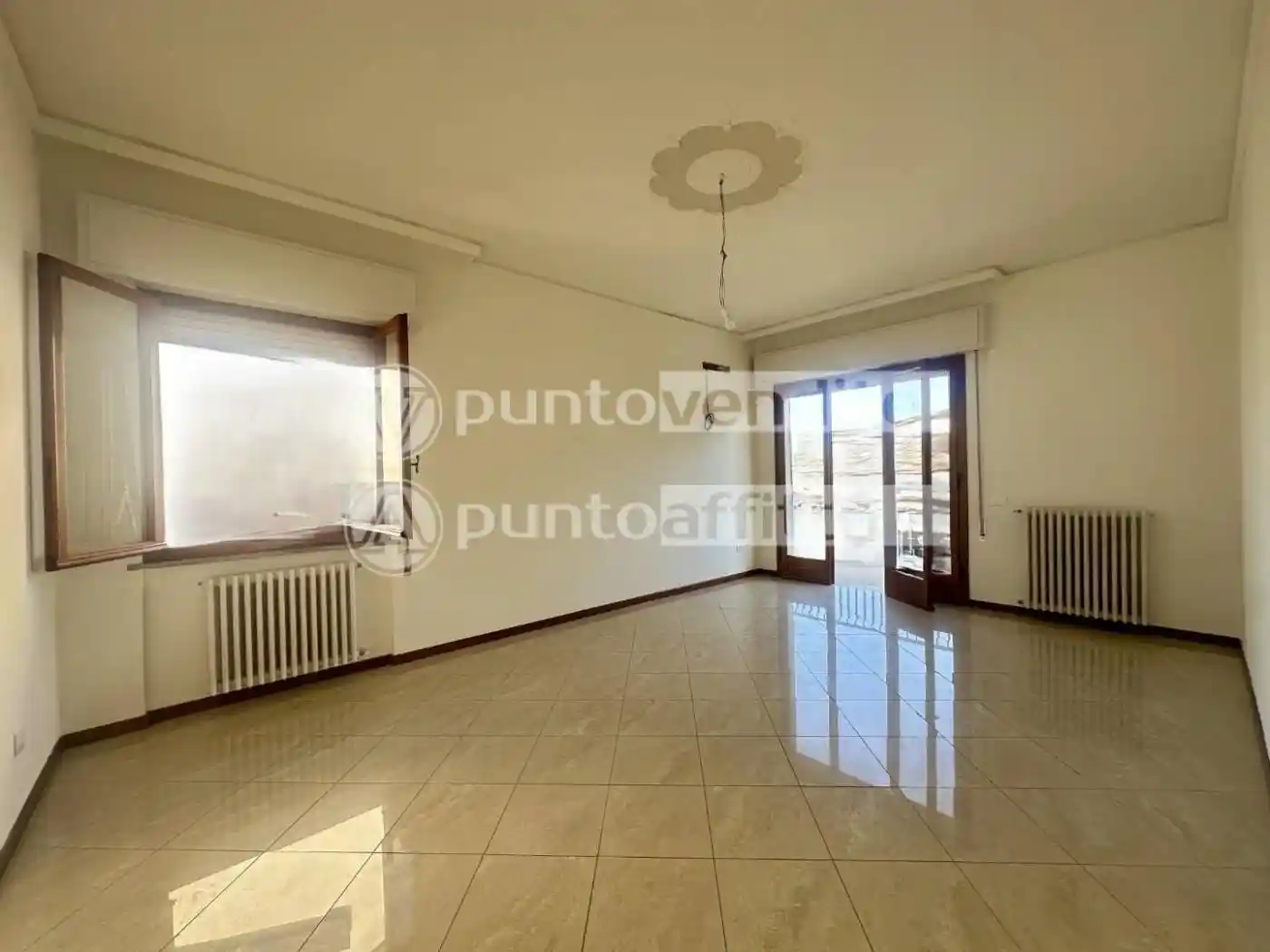 Villa bifamiliare via Borgo Giannotti,  55100, San Marco - Acquacalda, Lucca - foto 2