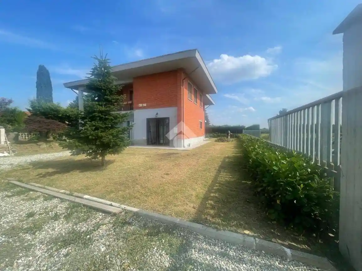 Villa in vendita a Foglizzo