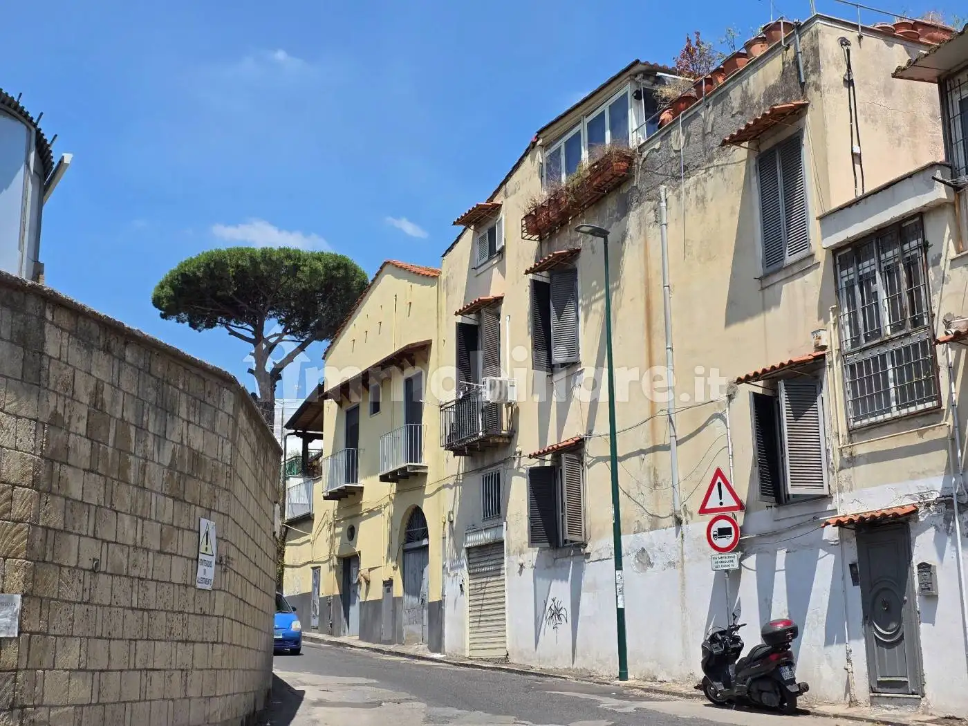 Appartamento in vendita a Napoli