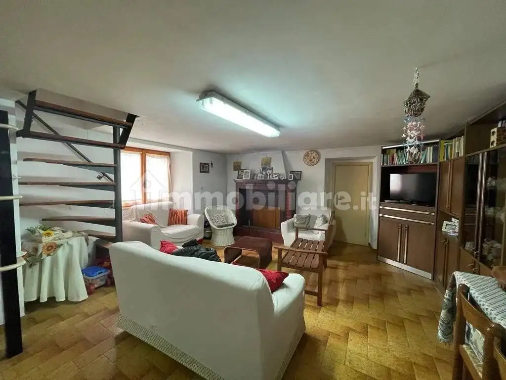 Appartamento Contrada Vicenne 59, Civitaquana - foto 2